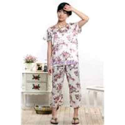 攜手共贏，共繪夏裝新篇章——2011新款夏裝絲綢系列，誠(chéng)邀服裝批發(fā)零售商合作